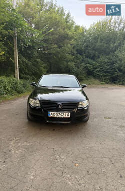Седан Volkswagen Passat 2005 в Львове