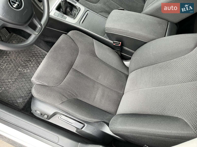 Седан Volkswagen Passat 2007 в Любомле