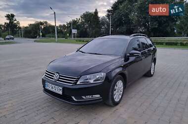 Универсал Volkswagen Passat 2010 в Лановцах