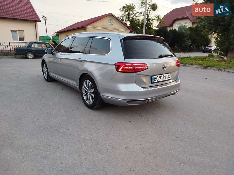 Универсал Volkswagen Passat 2017 в Львове