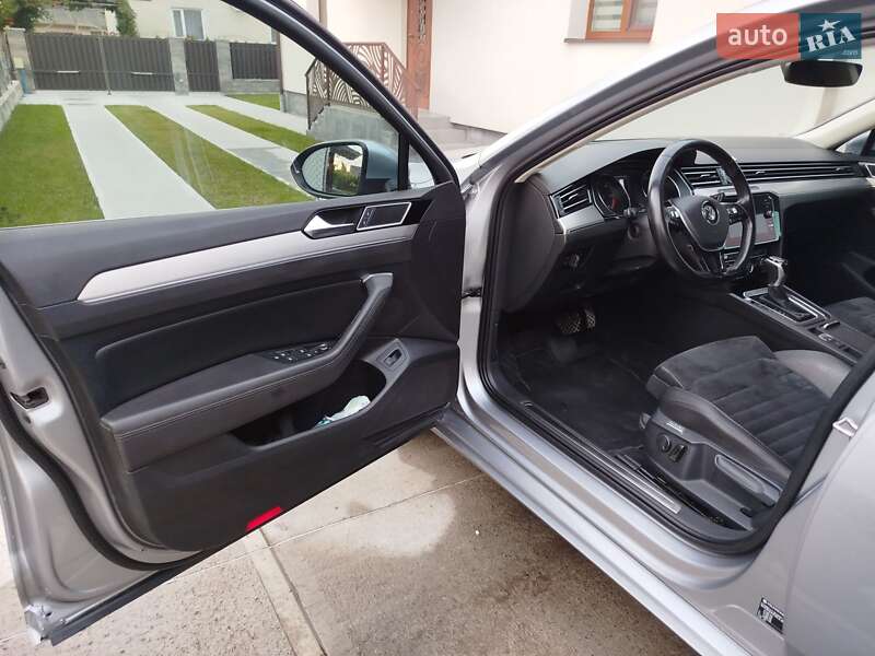 Универсал Volkswagen Passat 2017 в Львове