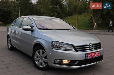 Седан Volkswagen Passat 2010 в Кременчуге