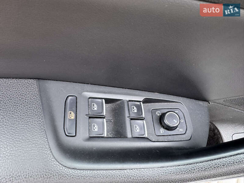 Универсал Volkswagen Passat 2018 в Киеве