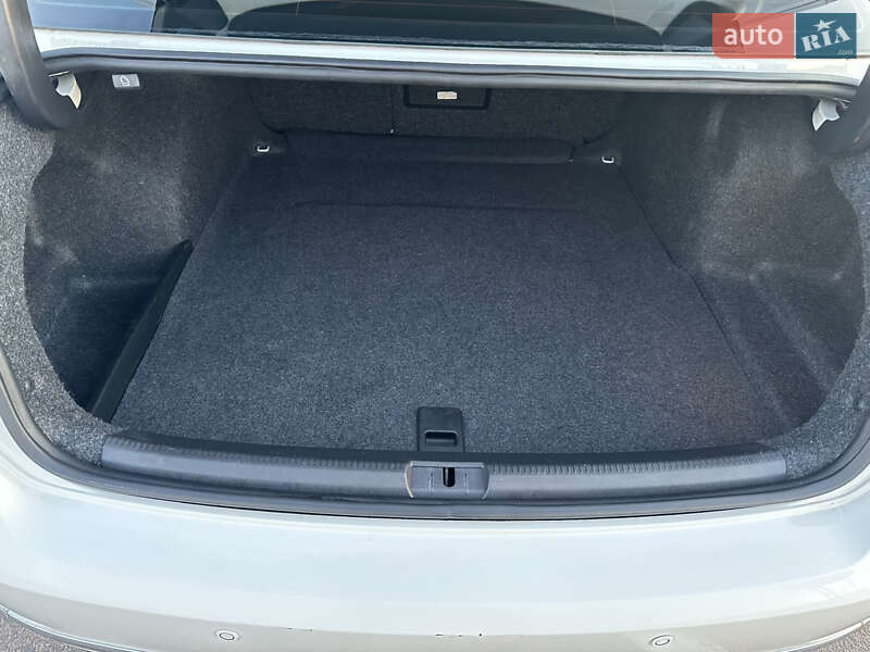 Седан Volkswagen Passat 2013 в Одессе фото 35 Седан Volkswagen Passat 2013 в Одессе