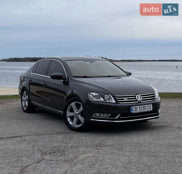Volkswagen Passat 2011