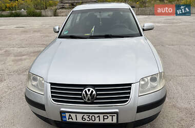 Седан Volkswagen Passat 2000 в Ставищі