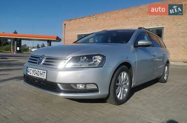 Універсал Volkswagen Passat 2011 в Любомлі