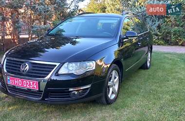 Универсал Volkswagen Passat 2010 в Луцке