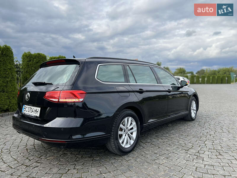 Универсал Volkswagen Passat 2016 в Жовкве