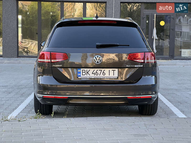 Универсал Volkswagen Passat 2015 в Киеве