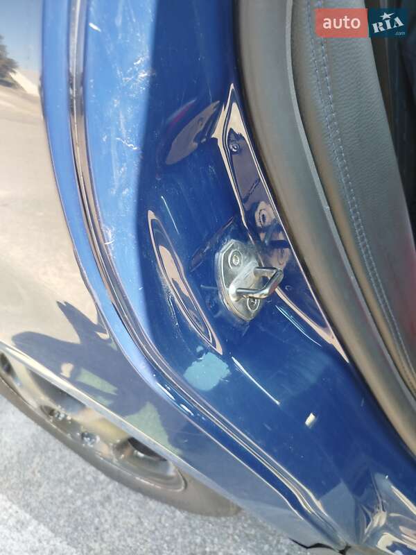 Універсал Volkswagen Passat 2004 в Овручі