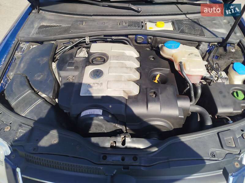 Універсал Volkswagen Passat 2004 в Овручі