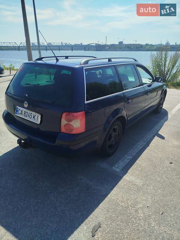 Універсал Volkswagen Passat 2004 в Овручі