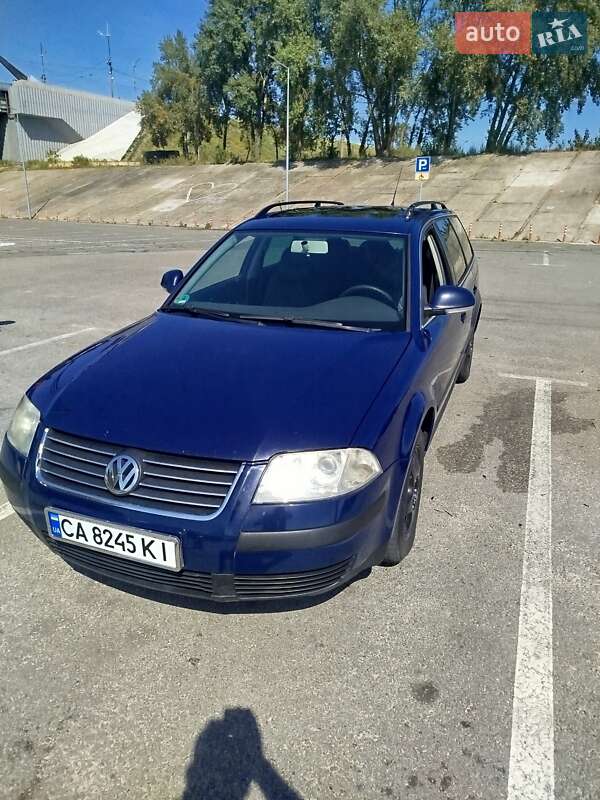 Універсал Volkswagen Passat 2004 в Овручі