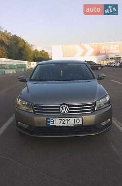Седан Volkswagen Passat 2011 в Глобине