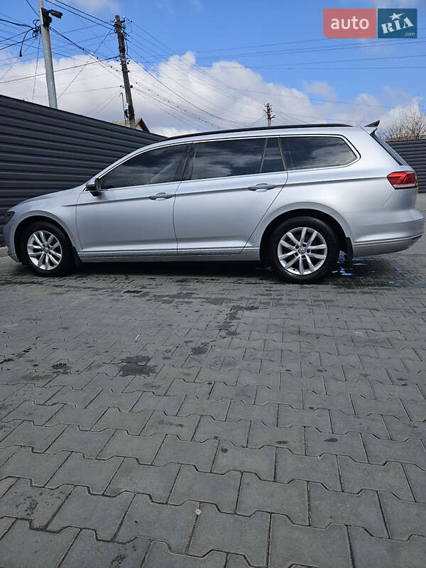 Универсал Volkswagen Passat 2016 в Житомире