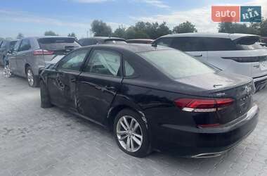 Седан Volkswagen Passat 2021 в Львові
