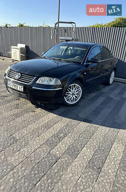 Седан Volkswagen Passat 2001 в  фото 2 Седан Volkswagen Passat 2001 в