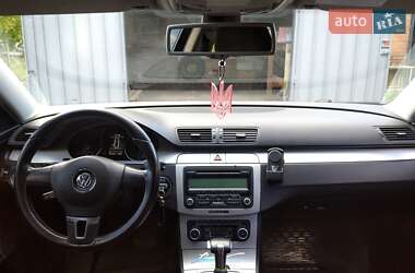 Універсал Volkswagen Passat 2010 в  фото 11 Універсал Volkswagen Passat 2010 в