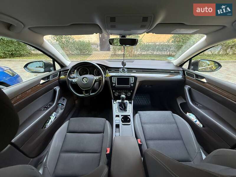 Универсал Volkswagen Passat 2015 в Львове