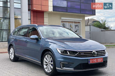 Універсал Volkswagen Passat 2018 в Старокостянтинові