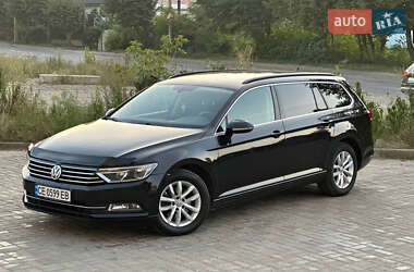 Універсал Volkswagen Passat 2016 в Чернівцях