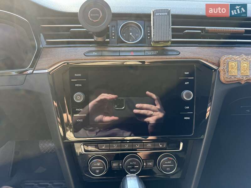Седан Volkswagen Passat 2018 в Тернополе