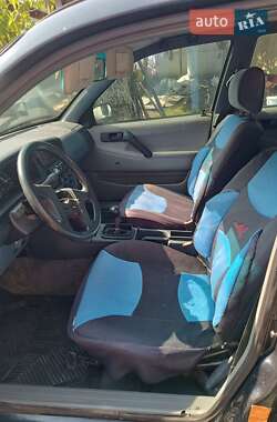 Универсал Volkswagen Passat 1993 в  фото 4 Универсал Volkswagen Passat 1993 в