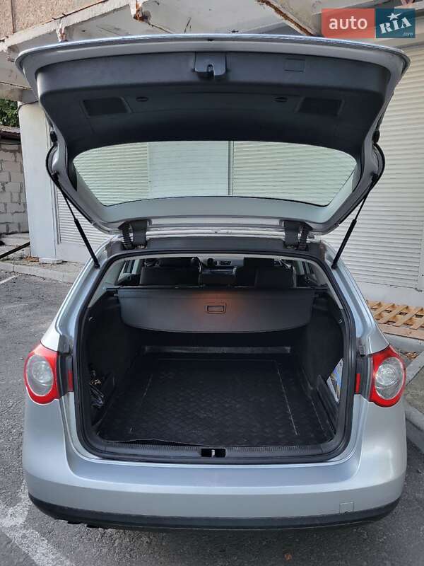 Универсал Volkswagen Passat 2005 в Киеве фото 10 Универсал Volkswagen Passat 2005 в Киеве