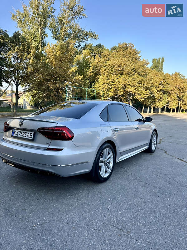 Седан Volkswagen Passat 2016 в Лозовой фото 11 Седан Volkswagen Passat 2016 в Лозовой