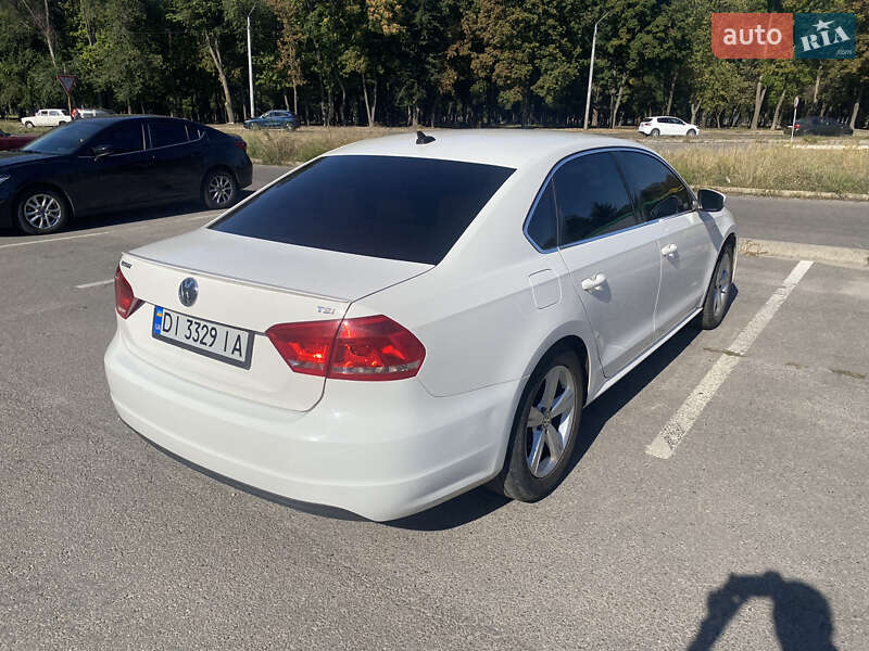 Седан Volkswagen Passat 2013 в Дніпрі