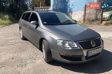Універсал Volkswagen Passat 2006 в Дніпрі