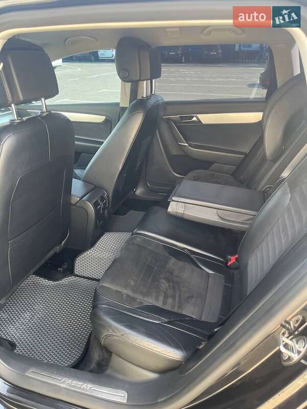 Універсал Volkswagen Passat 2012 в Ковелі