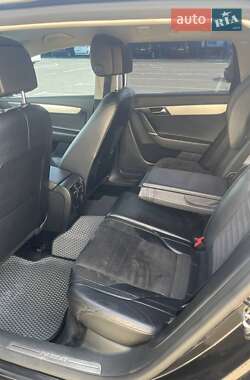 Универсал Volkswagen Passat 2012 в 