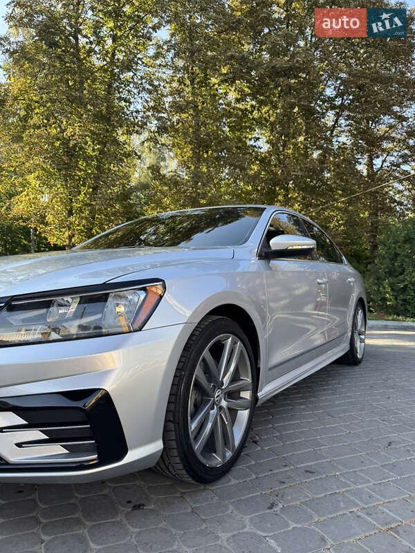 Седан Volkswagen Passat 2016 в Тернополе фото 14 Седан Volkswagen Passat 2016 в Тернополе