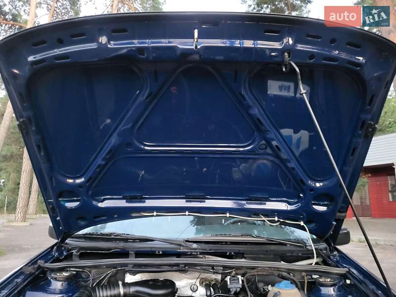 Седан Volkswagen Passat 1994 в Виннице