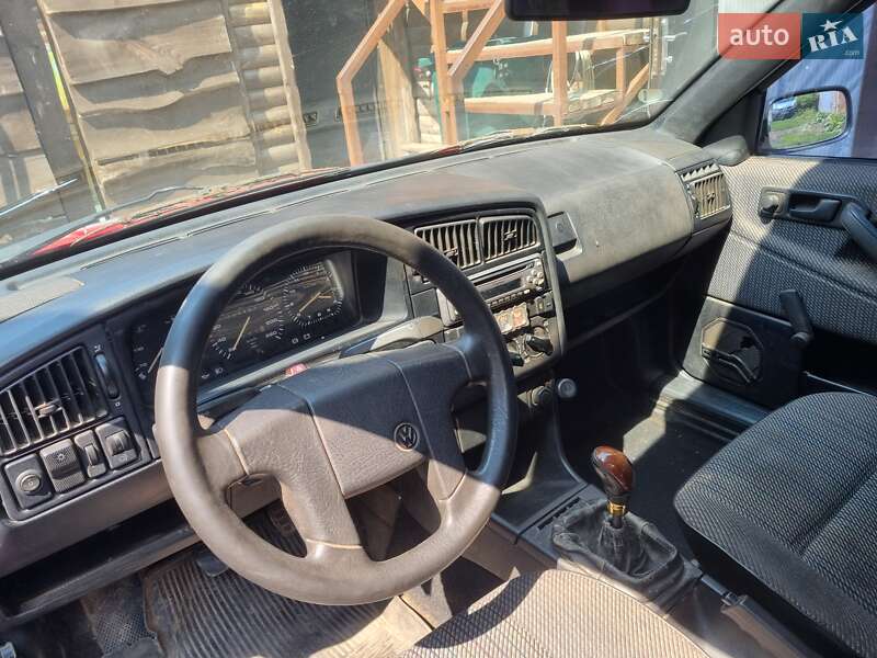 Универсал Volkswagen Passat 1992 в Умани
