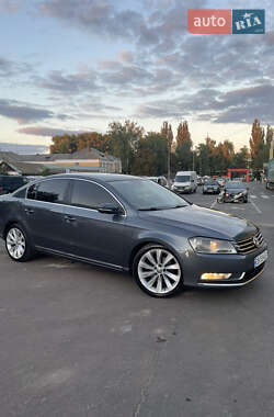 Седан Volkswagen Passat 2011 в 