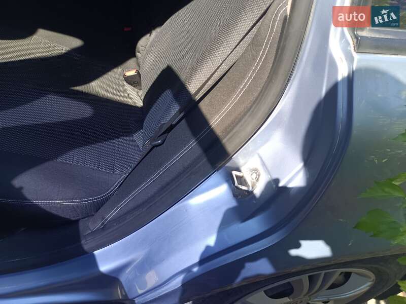 Седан Volkswagen Passat 2000 в Каменском