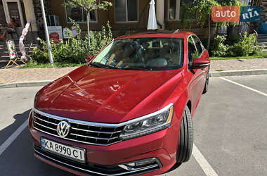 Седан Volkswagen Passat 2017 в Киеве