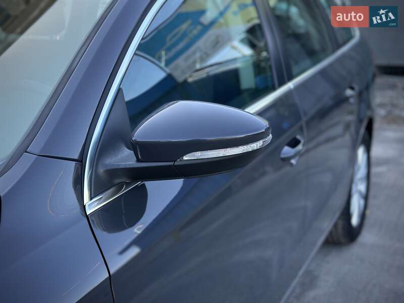 Универсал Volkswagen Passat 2011 в Сумах