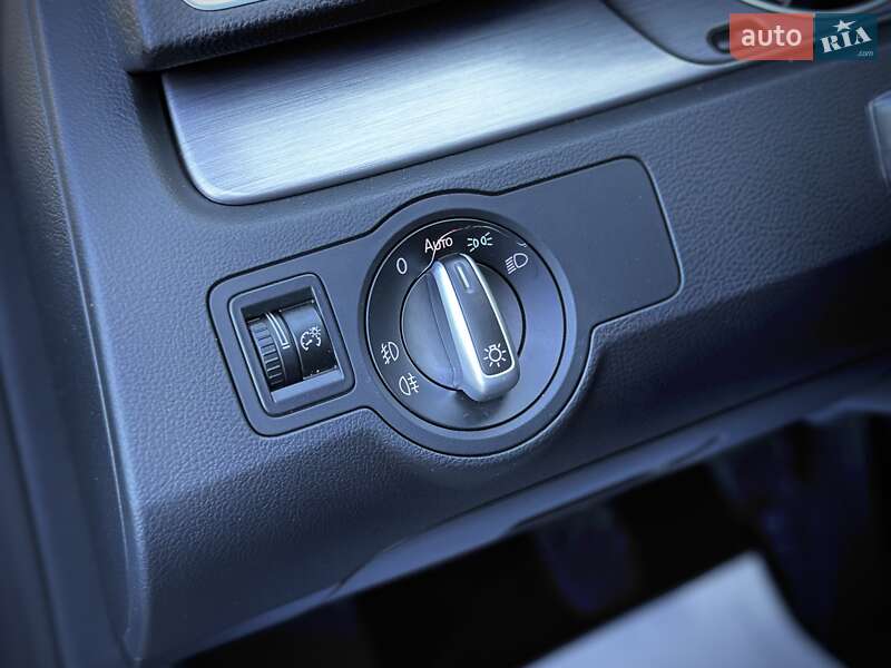 Универсал Volkswagen Passat 2011 в Сумах