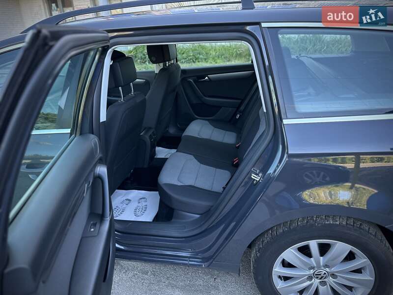Универсал Volkswagen Passat 2011 в Сумах