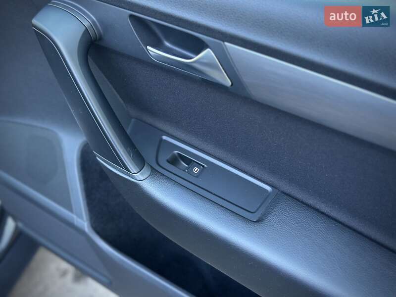 Универсал Volkswagen Passat 2011 в Сумах