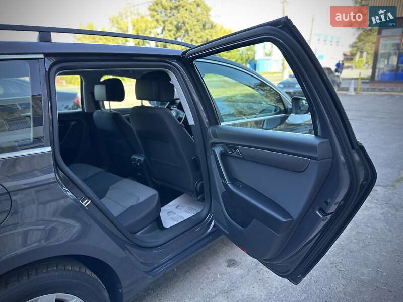 Универсал Volkswagen Passat 2011 в Сумах