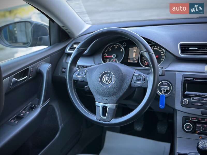 Универсал Volkswagen Passat 2011 в Сумах