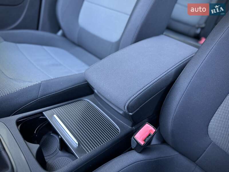 Универсал Volkswagen Passat 2011 в Сумах