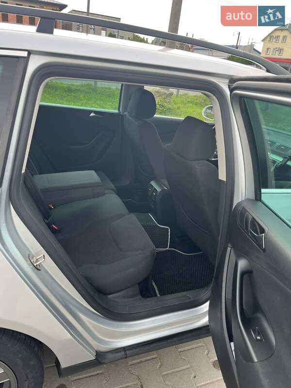 Универсал Volkswagen Passat 2009 в Луцке