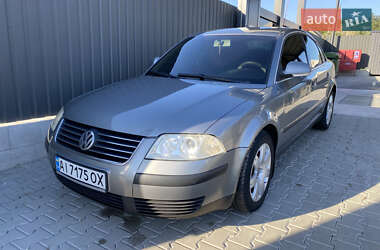 Седан Volkswagen Passat 2003 в Володарке