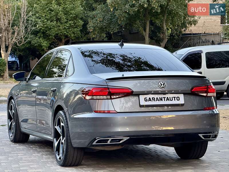 Седан Volkswagen Passat 2020 в Одессе